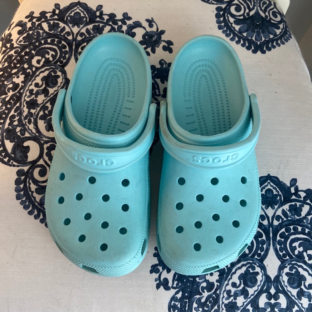 Crocs